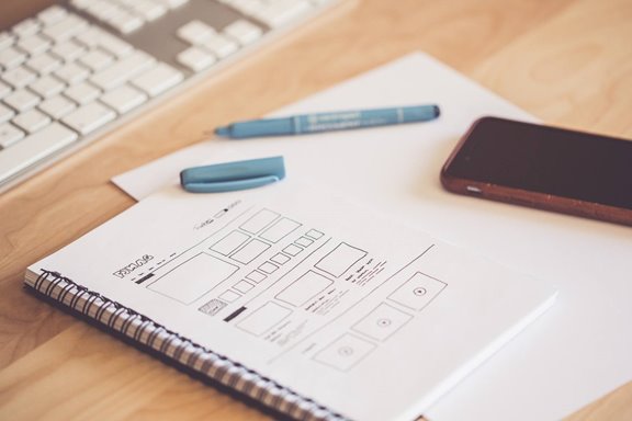 Lo-fi UX wire frame sketches.